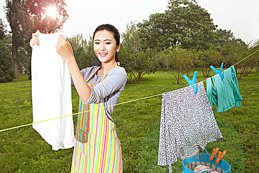 上海保姆多少錢一個月？揭秘上海家庭保姆服務的費用與選擇