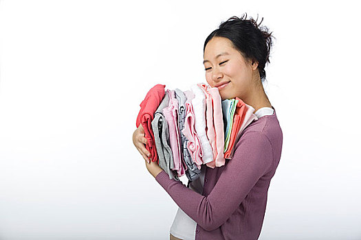 叫一次家政做家務多少錢？家政服務費用揭秘，讓你輕松安排家務