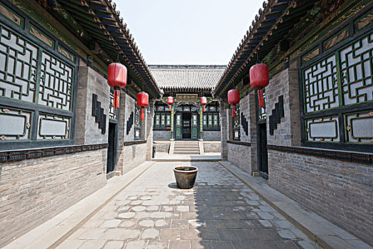 阿姨多少錢一個(gè)小時(shí)？服務(wù)價(jià)格背后的真實(shí)價(jià)值