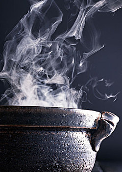 找保姆大概花多少錢？揭秘家政服務(wù)費(fèi)用的背后