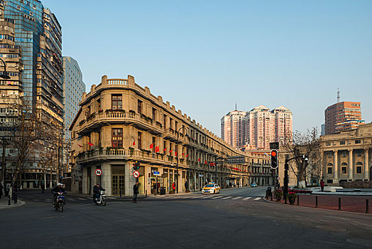 天津保姆價(jià)格是多少？選擇合適的保姆服務(wù)，享受輕松生活
