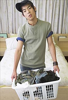 南京細(xì)保潔多少錢(qián)一平方？揭秘家居清潔的價(jià)格與服務(wù)