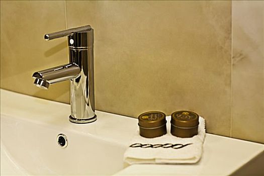 正定機場托運費是多少？輕松掌握，出行無憂