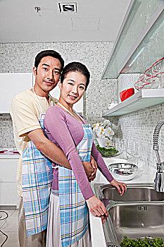 家政怎么加盟費用多少？讓你輕松創業，走向財富之路！