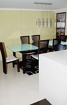 上海電影成本揭秘：打造大銀幕背后的經濟較量