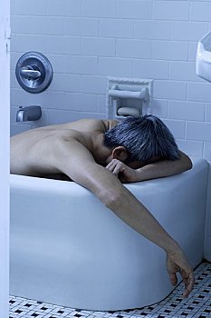 天津保姆看孩子價格多少？選擇合適的保姆，給孩子最好的照顧