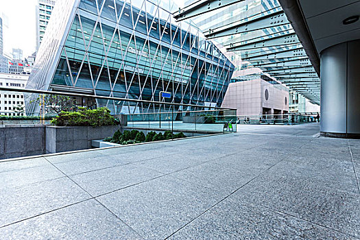 合肥育兒嫂工資多少錢？了解市場(chǎng)行情，助你做出明智選擇