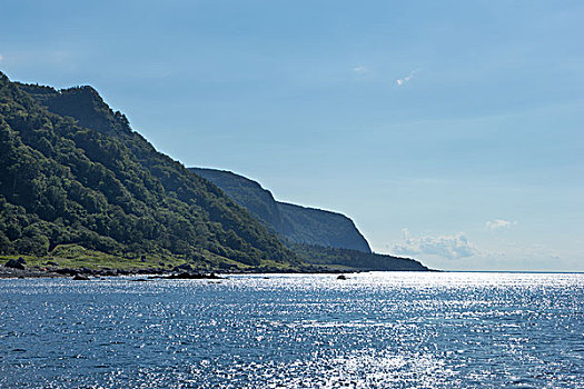 洛陽保姆服務(wù)價(jià)格揭秘，了解真實(shí)收費(fèi)，輕松選擇合適的保姆