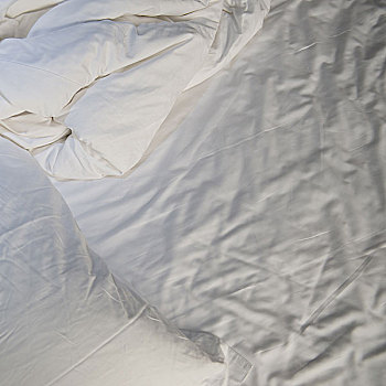上海請育嬰師多少錢？揭秘高品質(zhì)育嬰服務(wù)的價(jià)值