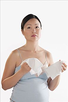 廣州親子鑒定一般多少錢？解析費用與服務詳情