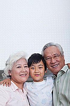 溫州洗鞋多少錢一雙？讓你輕松搞定鞋子的清潔問題