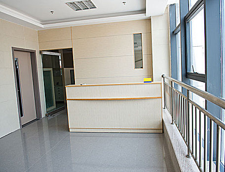 阿姨做衛(wèi)生一小時(shí)多少錢(qián)？讓你省心又省力的清潔服務(wù)