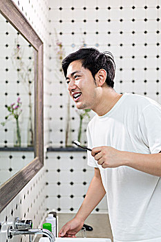 余杭保姆多少錢？如何選擇合適的保姆服務(wù)