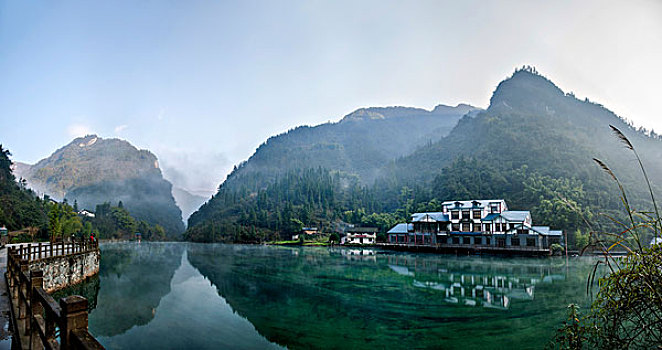 上海鐘點工月薪是多少？揭秘上海鐘點工的收入與職業前景