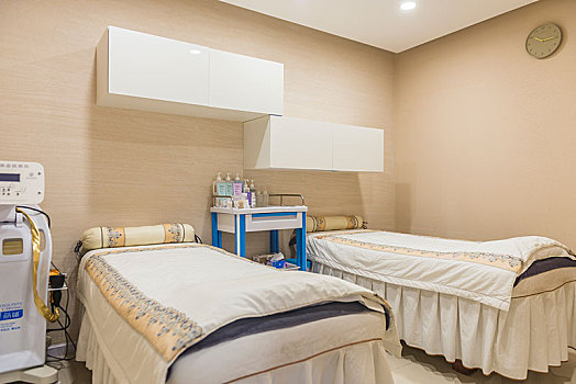 南寧住家保姆多少錢(qián)？為您揭秘價(jià)格背后的秘密
