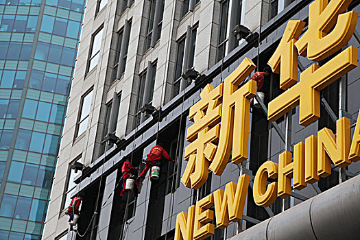 昆山正規(guī)的月嫂多少錢？揭秘月嫂服務價格與選擇技巧