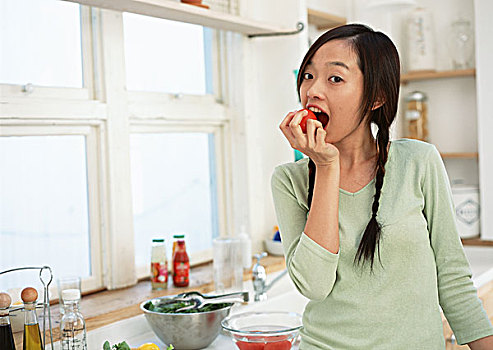 貴陽不住家保姆服務價格揭秘，如何選擇合適的保姆？