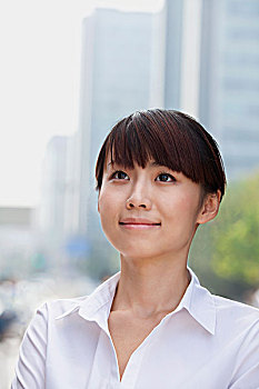 上海萬科保姆工資多少？了解上海高端保姆行業的薪資待遇