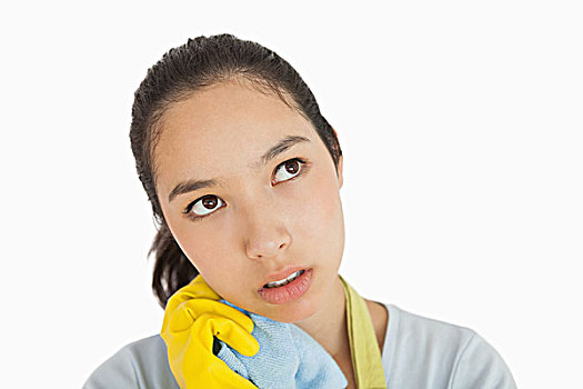 家政保姆月轉(zhuǎn)多少？揭秘家政行業(yè)薪資水平，薪水背后的潛力與挑戰(zhàn)