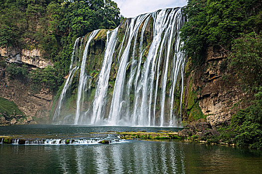 福州月嫂多少錢(qián)一個(gè)月？了解福州月嫂服務(wù)費(fèi)用，讓您安心選擇