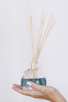 武漢培訓育兒嫂多少錢？揭秘育兒嫂培訓價格背后的秘密