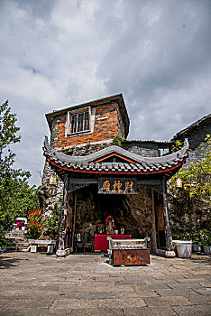 找護(hù)工多少錢一個月？如何根據(jù)需求選擇合適的護(hù)工？