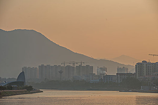 寧波月嫂多少錢一天？全面解析月嫂服務(wù)的價格與價值