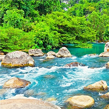 濰坊住家保姆多少錢？揭秘價格背后的因素與選擇技巧
