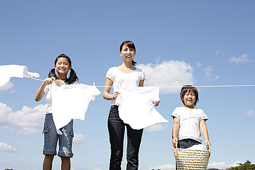 晚上住家保姆多少錢？揭開家政行業的真實價格與服務