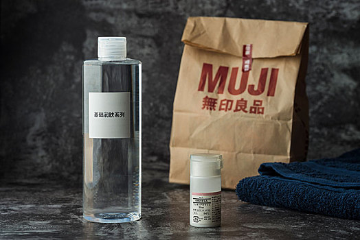 金牌保姆多少錢一個月？帶你揭秘高端保姆服務背后的價值與選擇