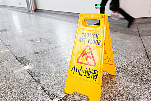 家政公司抽取護工多少？揭秘護工行業背后的利潤空間