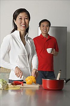 唐人街探案1票房破紀錄，背后的秘密揭秘