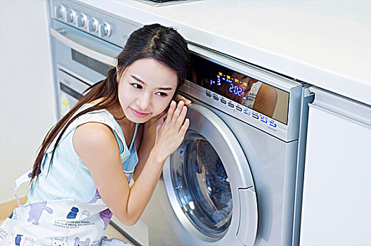 太原請(qǐng)一個(gè)保姆多少錢(qián)？讓您輕松了解家庭服務(wù)的價(jià)格與選擇