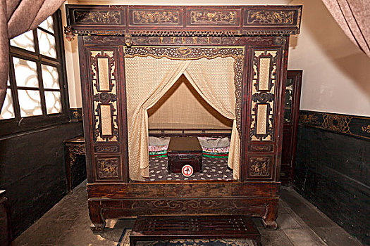 開(kāi)一個(gè)家政需要多少錢(qián)？投資回報(bào)分析與市場(chǎng)前景