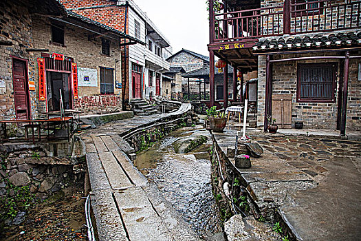 青島全職保姆多少錢？讓你了解市場行情與選擇指南
