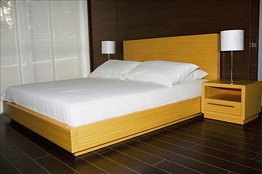選擇月嫂服務時，您是否關心“今天月嫂多少錢”？