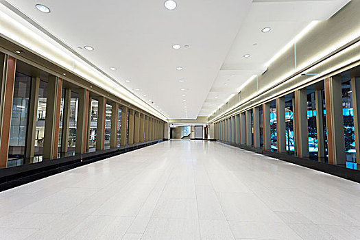 家政加盟多少錢？揭秘家政行業投資前景和加盟費用