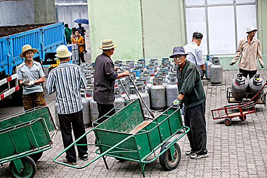 北京找全天保姆多少錢？了解全方位的保姆服務費用與選擇指南