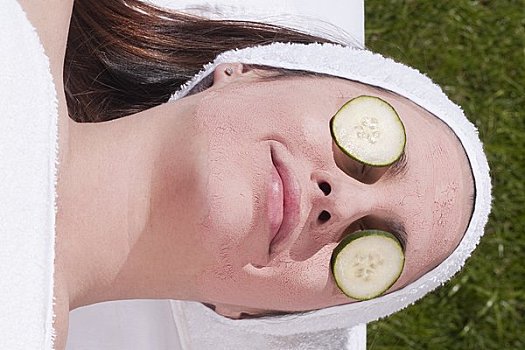 家政阿姨一小時多少錢？揭開家政服務(wù)的真實面紗