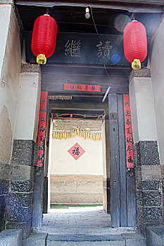 北京高檔月嫂多少錢？如何選擇一位合適的月嫂為新生兒和媽媽保駕護航