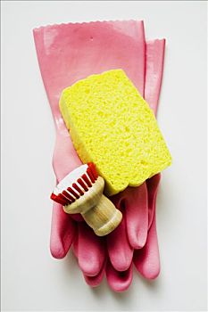 女保姆濟南價格是多少錢？揭秘濟南女保姆服務的真實價格與價值！