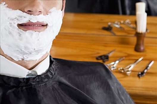 爺們成本多少：了解現(xiàn)代男人的真實(shí)生活成本