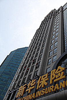 深圳找保姆多少錢一個月？了解保姆服務的費用與選擇技巧