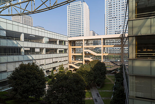 上海小時工一天多少錢？了解上海小時工的薪資與就業前景