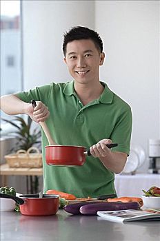 長(zhǎng)沙沙發(fā)護(hù)理多少錢一次？揭秘沙發(fā)護(hù)理的價(jià)值與效果！