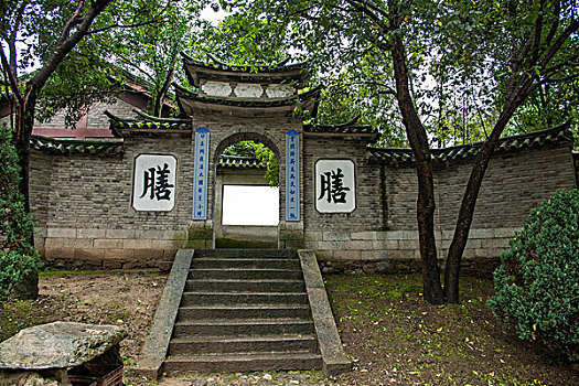 德惠市學月嫂多少錢？選擇合適的月嫂培訓機構，助你輕松走向職業巔峰！