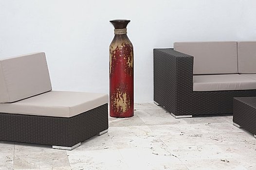 住家護(hù)工費(fèi)一般多少錢？如何選擇合適的住家護(hù)工？