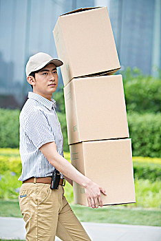 大連雇一個保姆多少錢？了解費用、服務與選擇的技巧