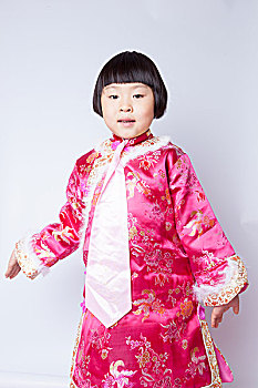 重慶居家保姆多少錢？了解重慶居家保姆服務(wù)市場(chǎng)