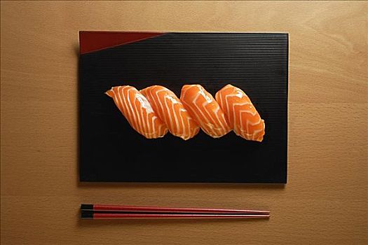 育嬰保姆的工資是多少？揭秘行業薪資趨勢與發展前景